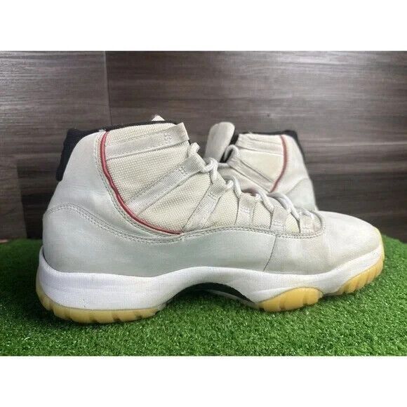 Size 10.5 - Air Jordan 11 Retro Platinum Tint no box - Picture 2 of 9